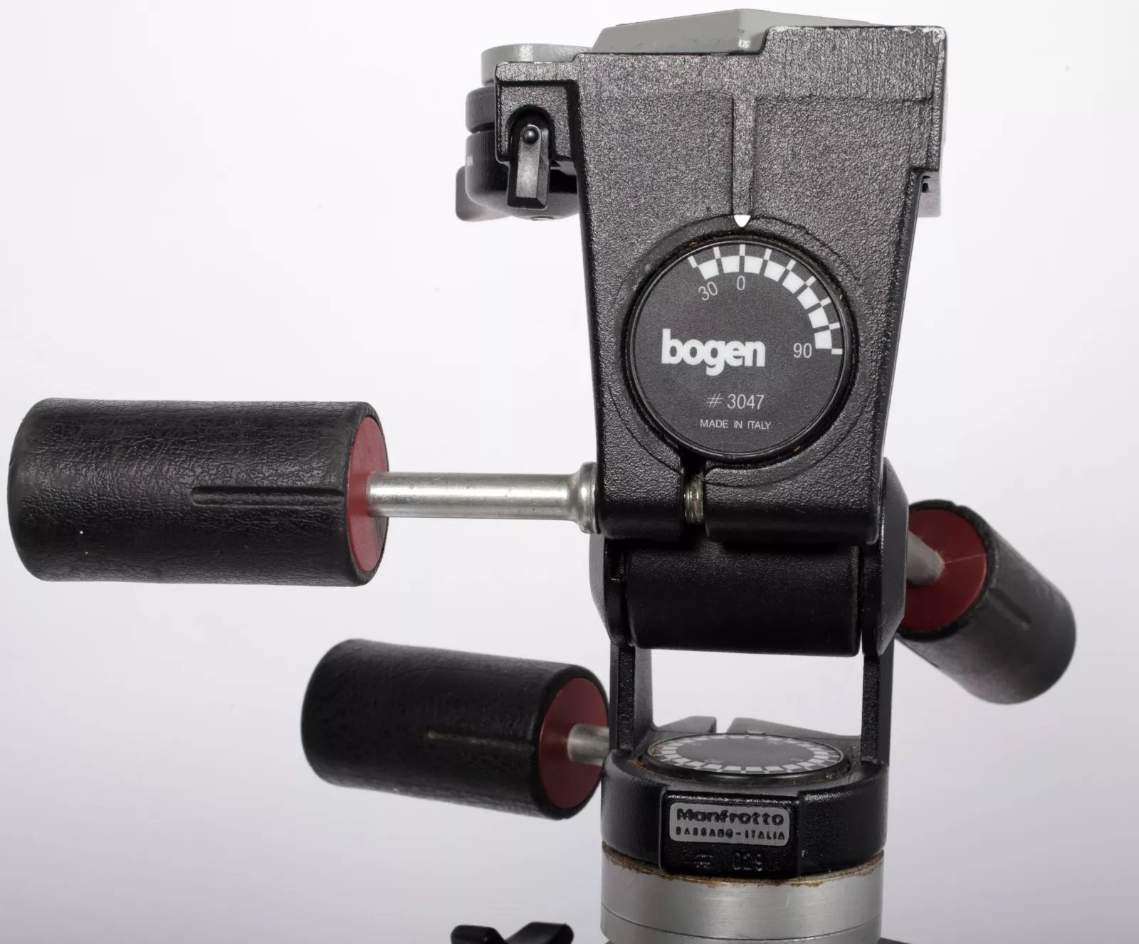 Offers Bogen made in Italy Tripod